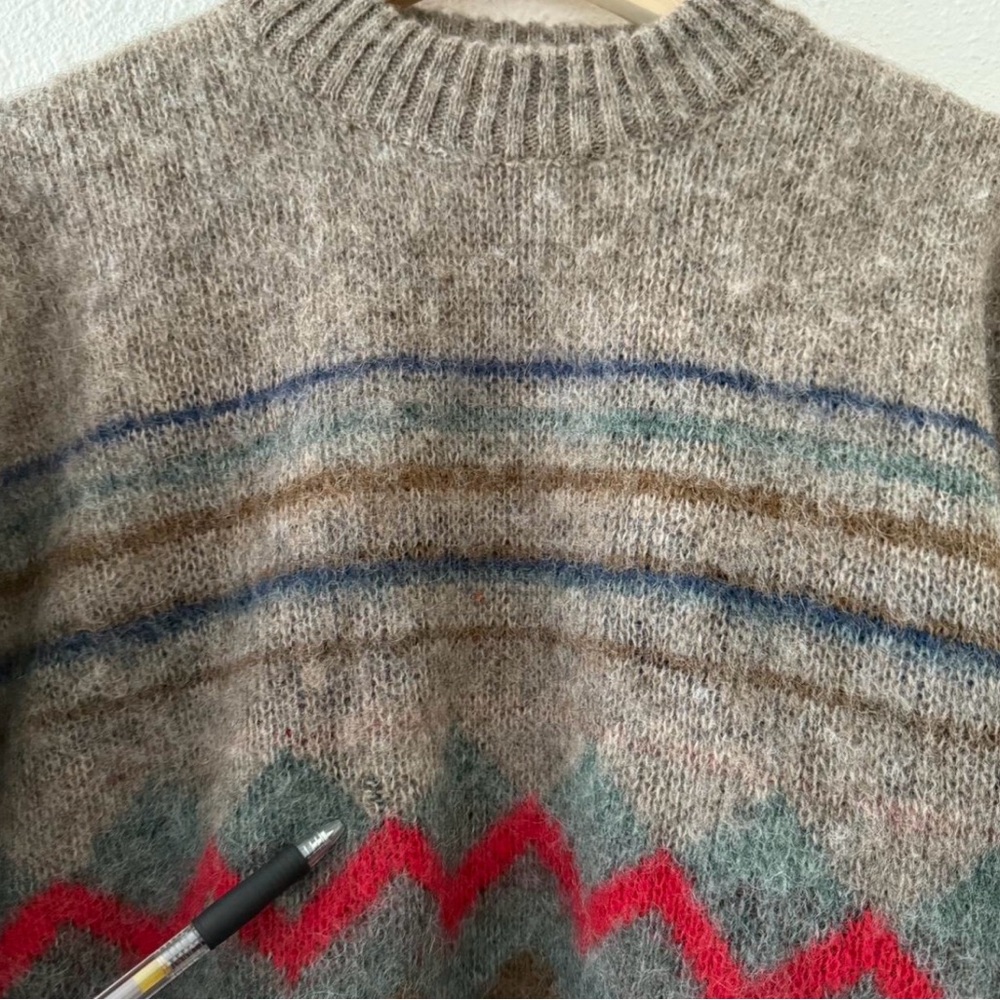 Vintage fair isle wool or wool blend chunky knit crewneck sweater - Picture 5 of 8